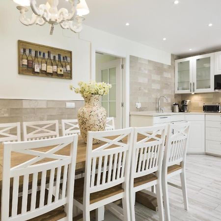 Sitges Spaces Mediterranean Apartments 4 Bedroom, 4 Bathroom, Huge Terrace, Jacuzzi- Sleeps 9 Εξωτερικό φωτογραφία