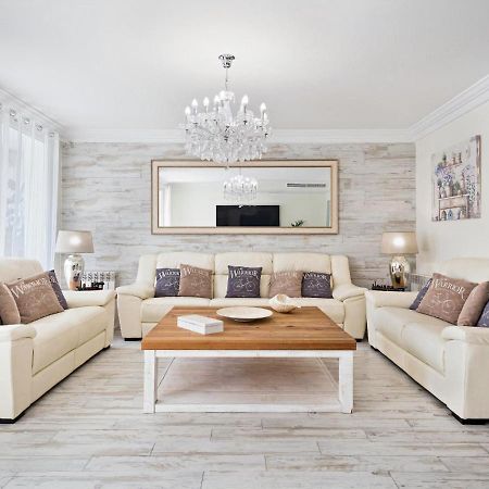 Sitges Spaces Mediterranean Apartments 4 Bedroom, 4 Bathroom, Huge Terrace, Jacuzzi- Sleeps 9 Εξωτερικό φωτογραφία