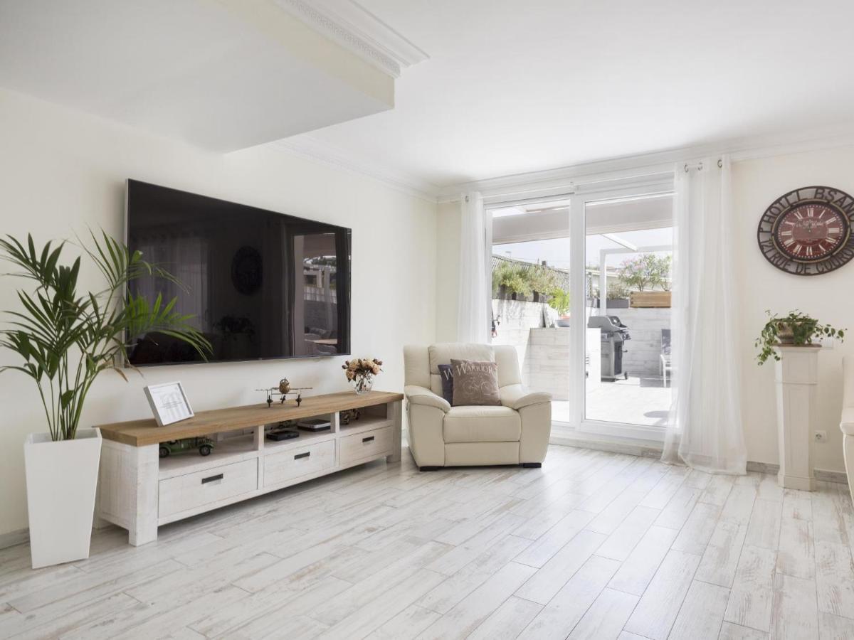 Sitges Spaces Mediterranean Apartments 4 Bedroom, 4 Bathroom, Huge Terrace, Jacuzzi- Sleeps 9 Εξωτερικό φωτογραφία