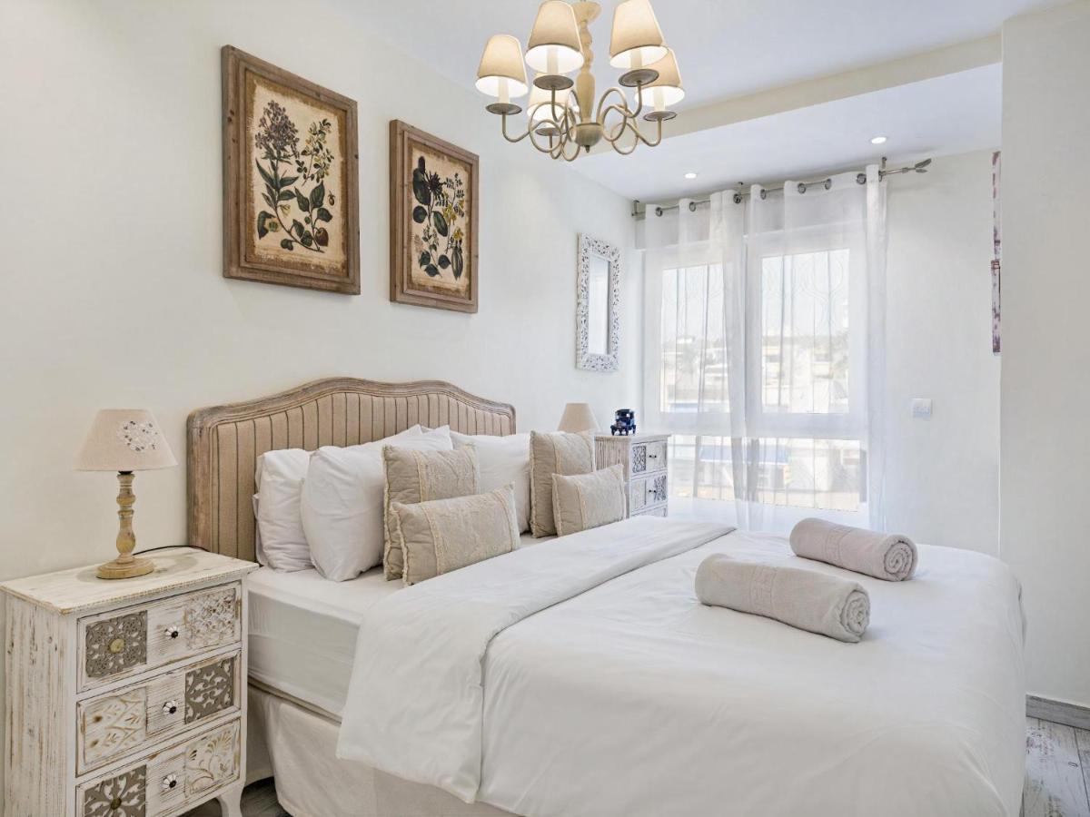 Sitges Spaces Mediterranean Apartments 4 Bedroom, 4 Bathroom, Huge Terrace, Jacuzzi- Sleeps 9 Εξωτερικό φωτογραφία