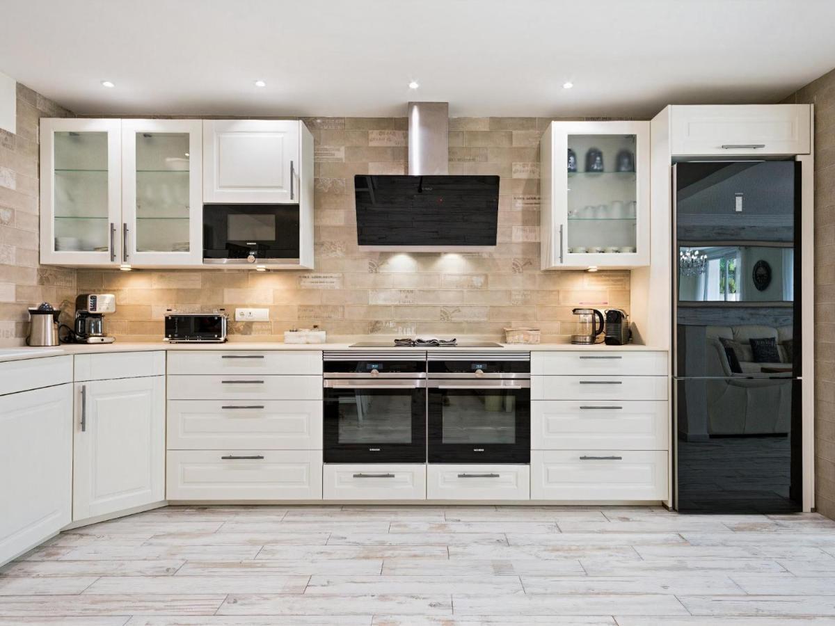 Sitges Spaces Mediterranean Apartments 4 Bedroom, 4 Bathroom, Huge Terrace, Jacuzzi- Sleeps 9 Εξωτερικό φωτογραφία