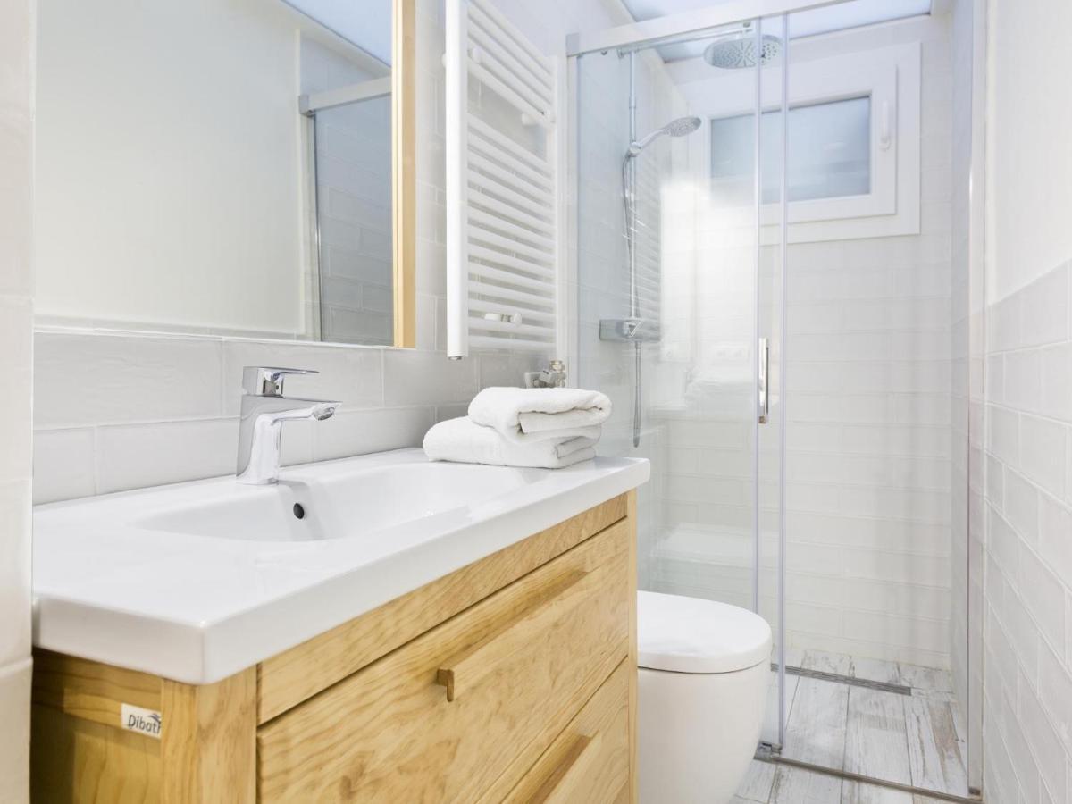 Sitges Spaces Mediterranean Apartments 4 Bedroom, 4 Bathroom, Huge Terrace, Jacuzzi- Sleeps 9 Εξωτερικό φωτογραφία